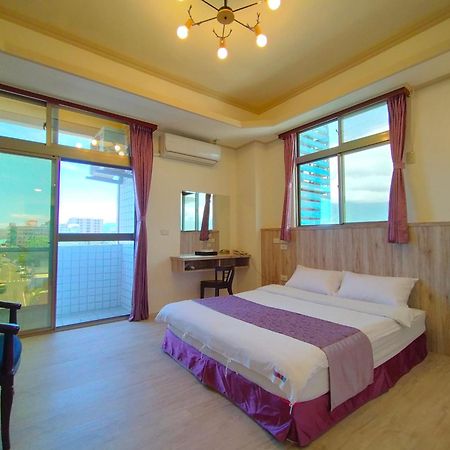 陶陶居商旅 Tautauchu Hotel Хуалянь Экстерьер фото