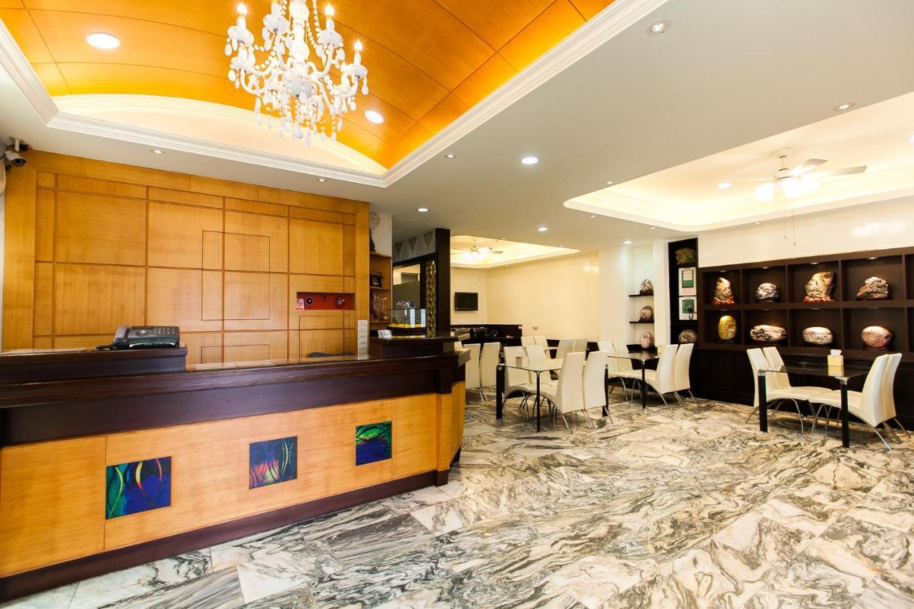 陶陶居商旅 Tautauchu Hotel Хуалянь Экстерьер фото