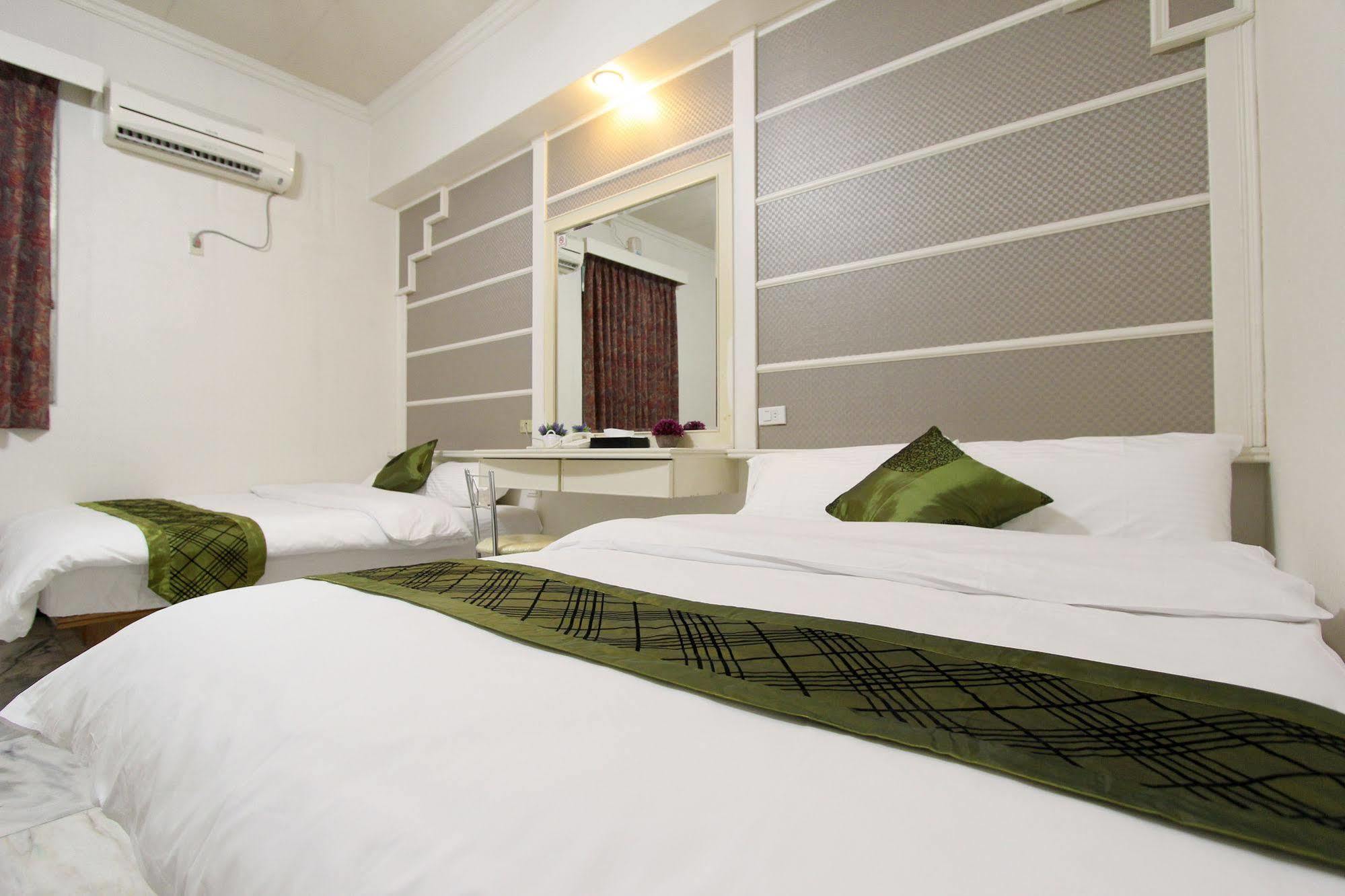 陶陶居商旅 Tautauchu Hotel Хуалянь Экстерьер фото